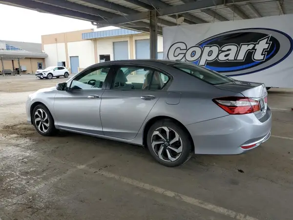 1HGCR2F83HA171764 2017 HONDA ACCORD - Image 2