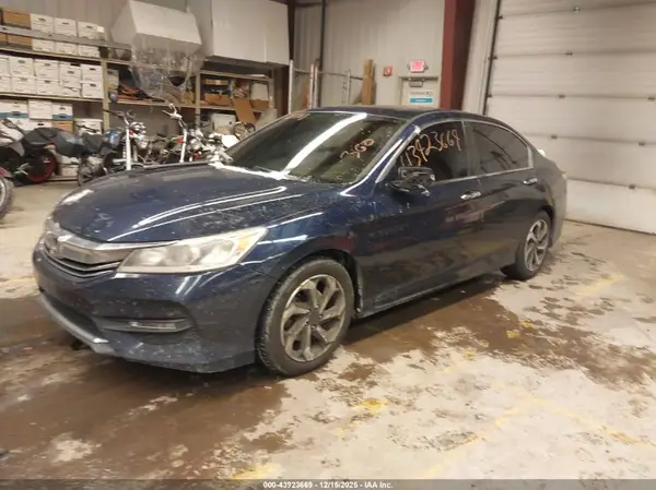 1HGCR2F83HA217500 2017 HONDA ACCORD - Image 2
