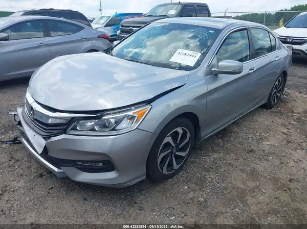 1HGCR2F83HA218176 2017 HONDA ACCORD - Image 2