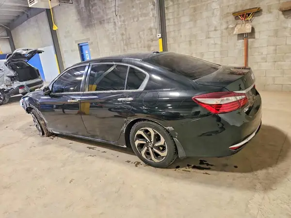 1HGCR2F83HA229727 2017 HONDA ACCORD - Image 2