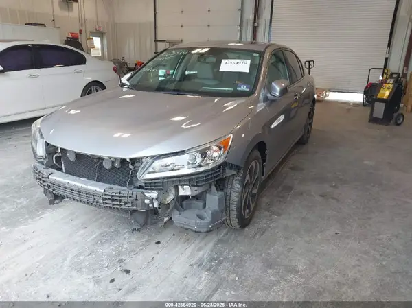 1HGCR2F83HA232885 2017 HONDA ACCORD - Image 2