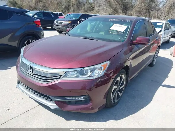 1HGCR2F83HA238198 2017 HONDA ACCORD - Image 2