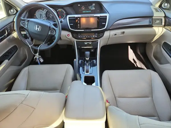 1HGCR2F83HA247127 2017 HONDA ACCORD - Image 8