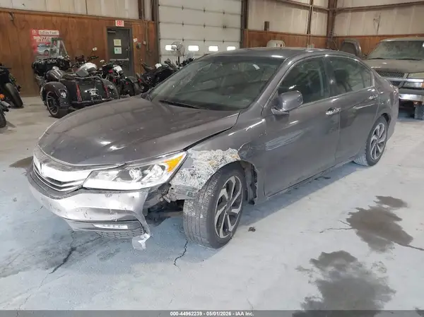 1HGCR2F83HA256460 2017 HONDA ACCORD - Image 2