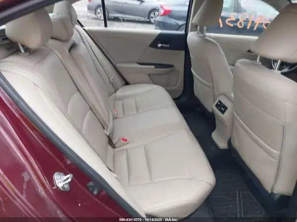 1HGCR2F83HA306662 2017 HONDA ACCORD - Image 8