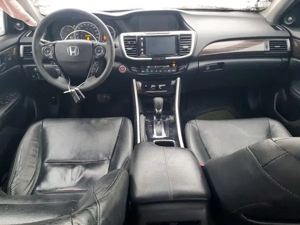 1HGCR2F83HA803291 2017 HONDA ACCORD - Image 8