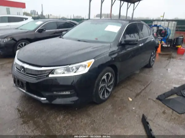 1HGCR2F84GA006711 2016 HONDA ACCORD - Image 2