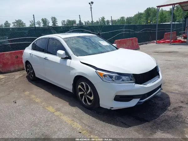 1HGCR2F84GA095308 2016 HONDA ACCORD - Image 1