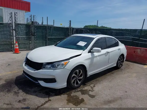 1HGCR2F84GA095308 2016 HONDA ACCORD - Image 2