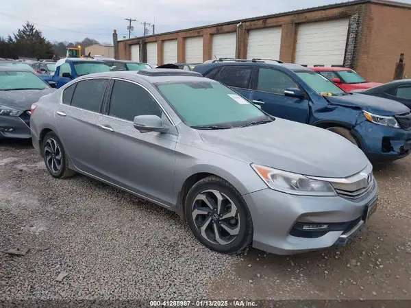 1HGCR2F84GA133913 2016 HONDA ACCORD - Image 1