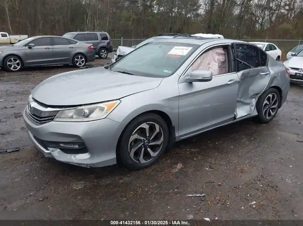1HGCR2F84GA145995 2016 HONDA ACCORD - Image 2