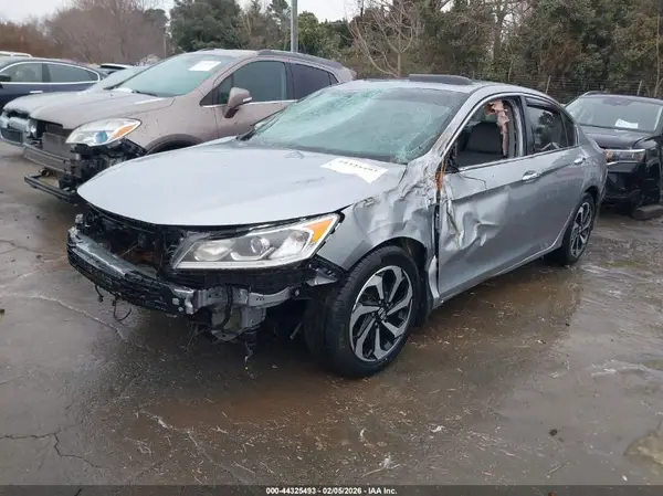1HGCR2F84GA246261 2016 HONDA ACCORD - Image 2