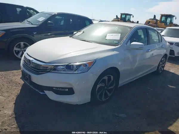 1HGCR2F84HA011389 2017 HONDA ACCORD - Image 2