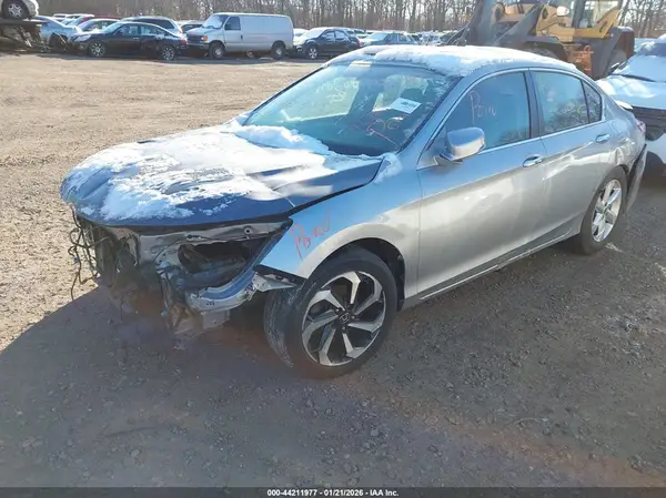 1HGCR2F84HA027799 2017 HONDA ACCORD - Image 2