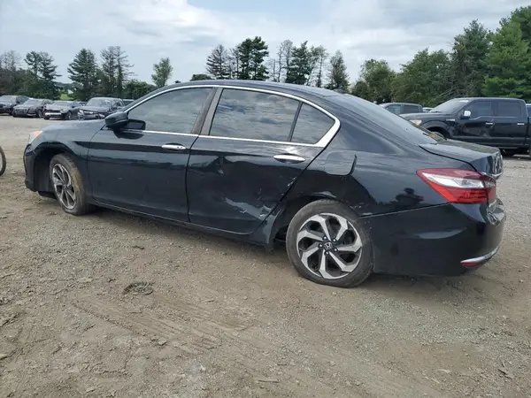 1HGCR2F84HA028015 2017 HONDA ACCORD - Image 2