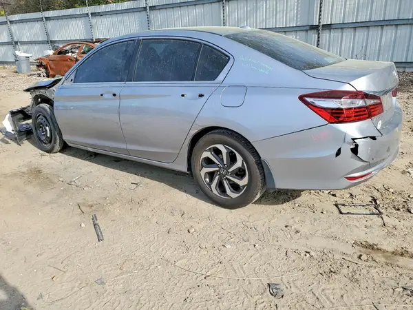 1HGCR2F84HA037894 2017 HONDA ACCORD - Image 2