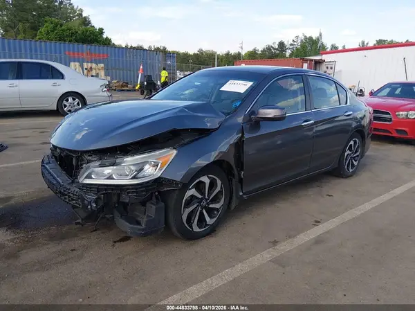 1HGCR2F84HA055179 2017 HONDA ACCORD - Image 2