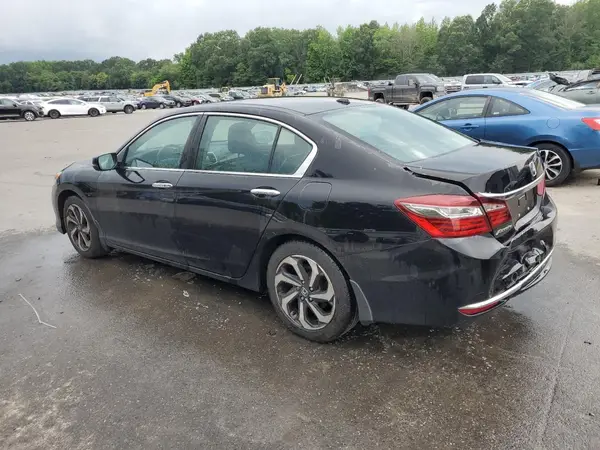 1HGCR2F84HA058213 2017 HONDA ACCORD - Image 2