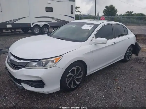 1HGCR2F84HA098307 2017 HONDA ACCORD - Image 2