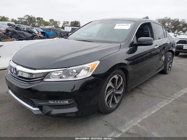 1HGCR2F84HA112416 2017 HONDA ACCORD - Image 2