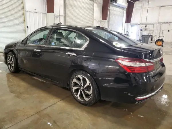 1HGCR2F84HA123089 2017 HONDA ACCORD - Image 2