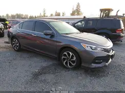 1HGCR2F84HA164063 2017 HONDA ACCORD