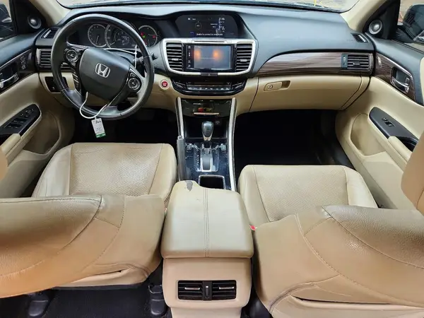 1HGCR2F84HA166878 2017 HONDA ACCORD - Image 8