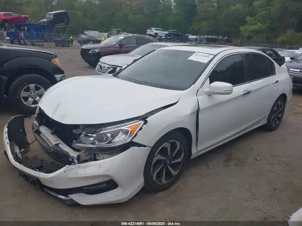 1HGCR2F84HA206103 2017 HONDA ACCORD - Image 2
