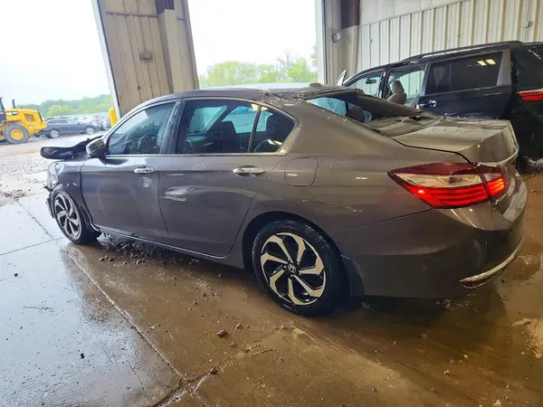 1HGCR2F84HA261991 2017 HONDA ACCORD - Image 2