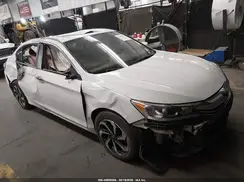 1HGCR2F84HA305214 2017 HONDA ACCORD