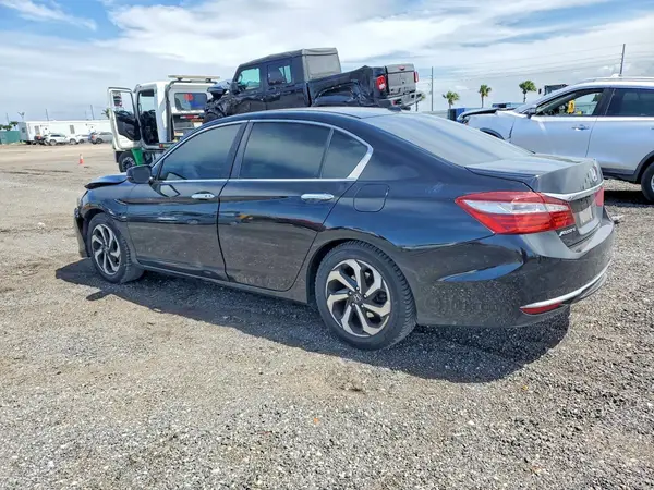 1HGCR2F85HA004368 2017 HONDA ACCORD - Image 2
