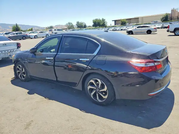 1HGCR2F85HA008968 2017 HONDA ACCORD - Image 2