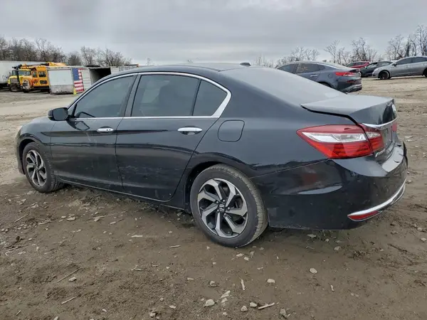 1HGCR2F85HA058205 2017 HONDA ACCORD - Image 2