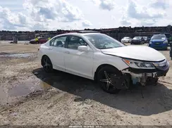 1HGCR2F85HA105345 2017 HONDA ACCORD
