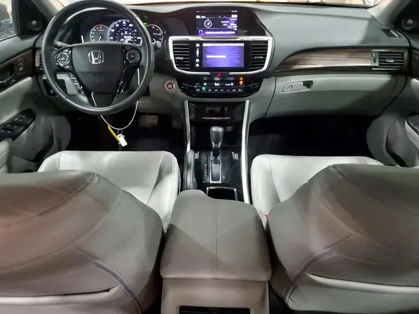 1HGCR2F85HA137583 2017 HONDA ACCORD - Image 8