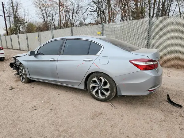 1HGCR2F85HA226795 2017 HONDA ACCORD - Image 2