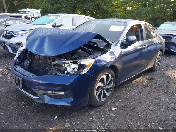 1HGCR2F85HA252474 2017 HONDA ACCORD - Image 2