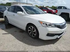 1HGCR2F85HA305237 2017 HONDA ACCORD
