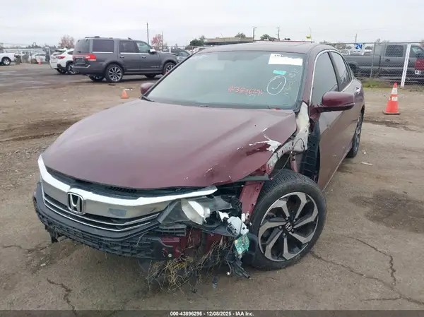 1HGCR2F85HA306663 2017 HONDA ACCORD - Image 2
