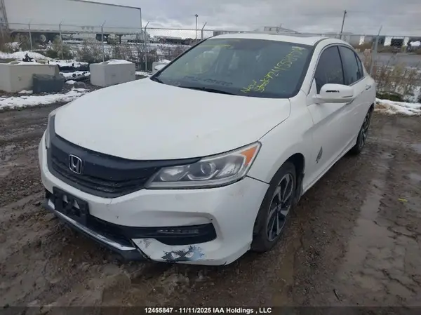 1HGCR2F85HA803096 2017 HONDA ACCORD - Image 2