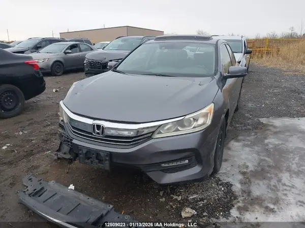 1HGCR2F86GA802683 2016 HONDA ACCORD - Image 2