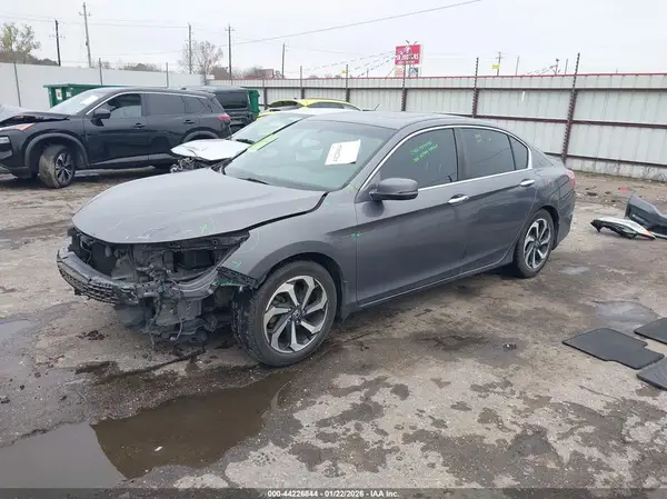 1HGCR2F86HA013015 2017 HONDA ACCORD - Image 2