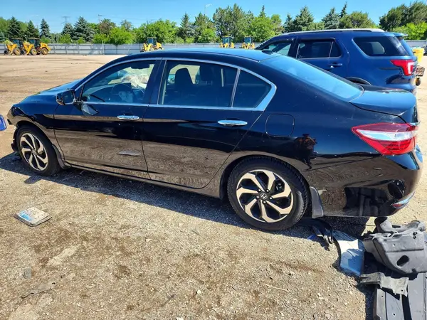 1HGCR2F86HA099815 2017 HONDA ACCORD - Image 2