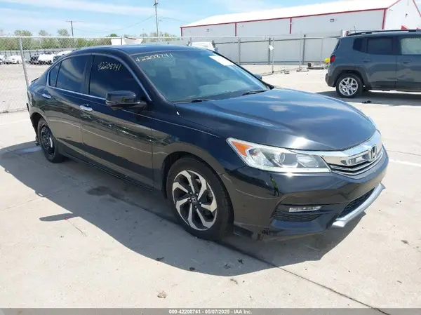 1HGCR2F86HA126771 2017 HONDA ACCORD - Image 1