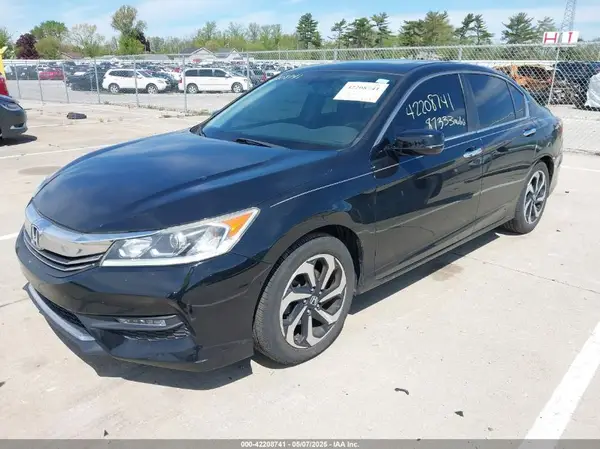 1HGCR2F86HA126771 2017 HONDA ACCORD - Image 2