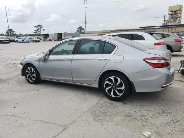 1HGCR2F86HA130805 2017 HONDA ACCORD - Image 2
