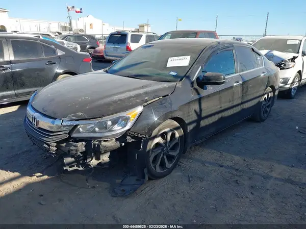 1HGCR2F86HA139049 2017 HONDA ACCORD - Image 2