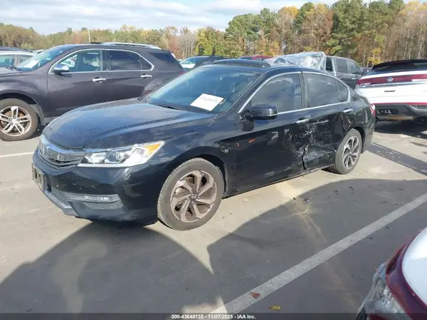 1HGCR2F86HA197825 2017 HONDA ACCORD - Image 2