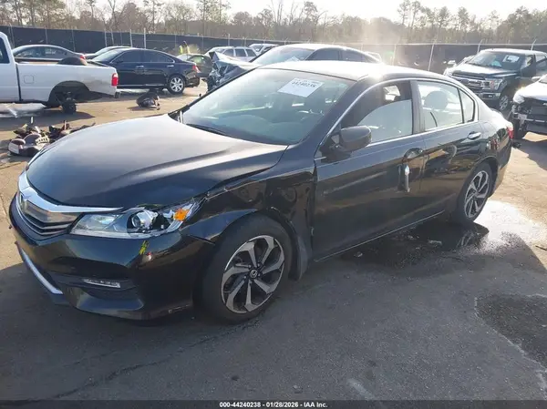 1HGCR2F86HA288786 2017 HONDA ACCORD - Image 2