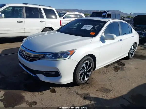 1HGCR2F87GA030288 2016 HONDA ACCORD - Image 2